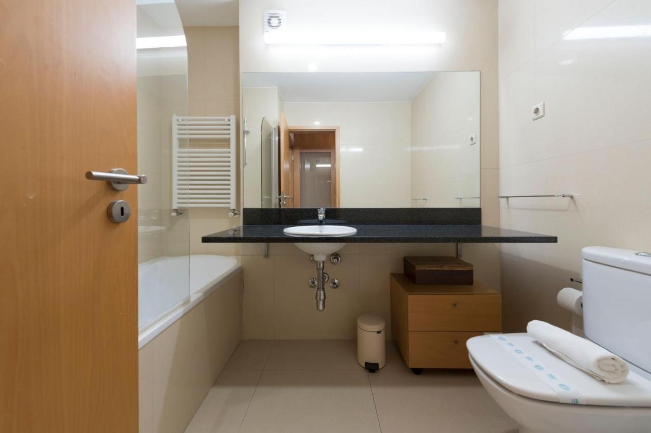מטוסיניוס Lovelystay - Oporto Beach Apartment With 2 Free Parking Spots מראה חיצוני תמונה