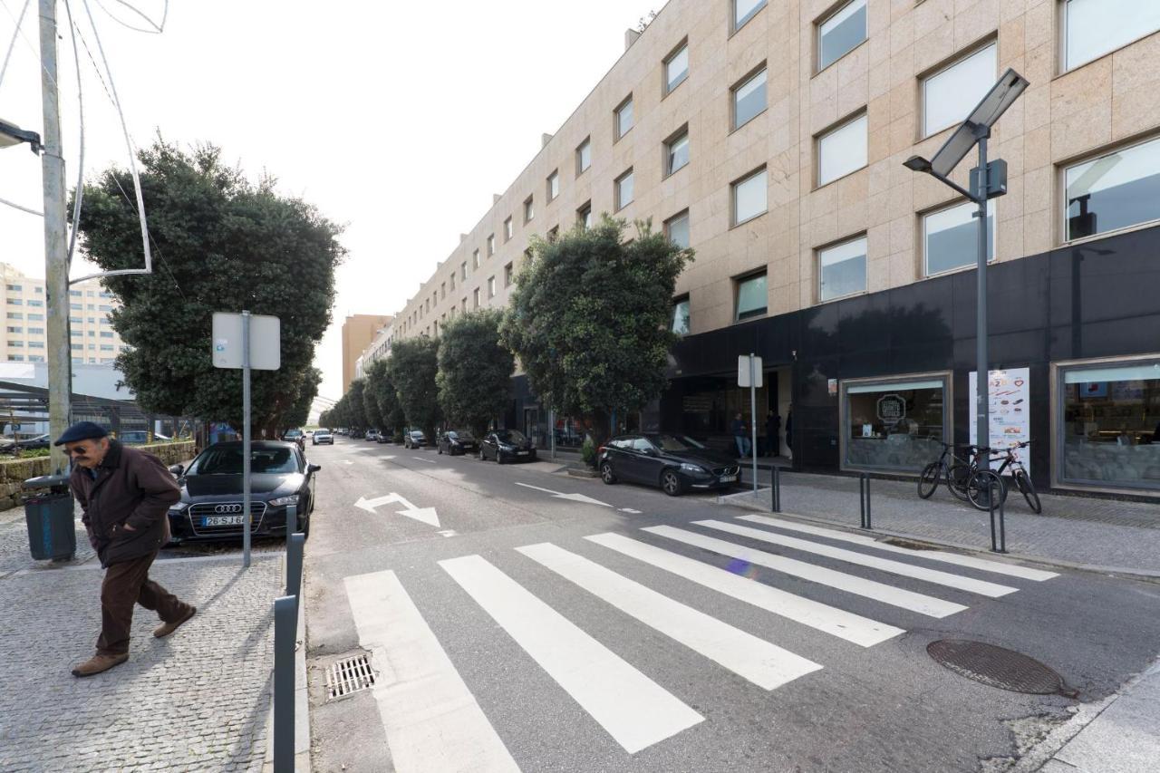 מטוסיניוס Lovelystay - Oporto Beach Apartment With 2 Free Parking Spots מראה חיצוני תמונה